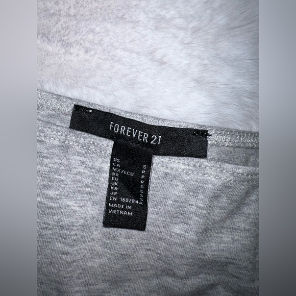 4/$10 Bundle Sale: NWOT Forever 21 Off Shoulder Short Sleeve Bodysuit - Picture 2 of 4